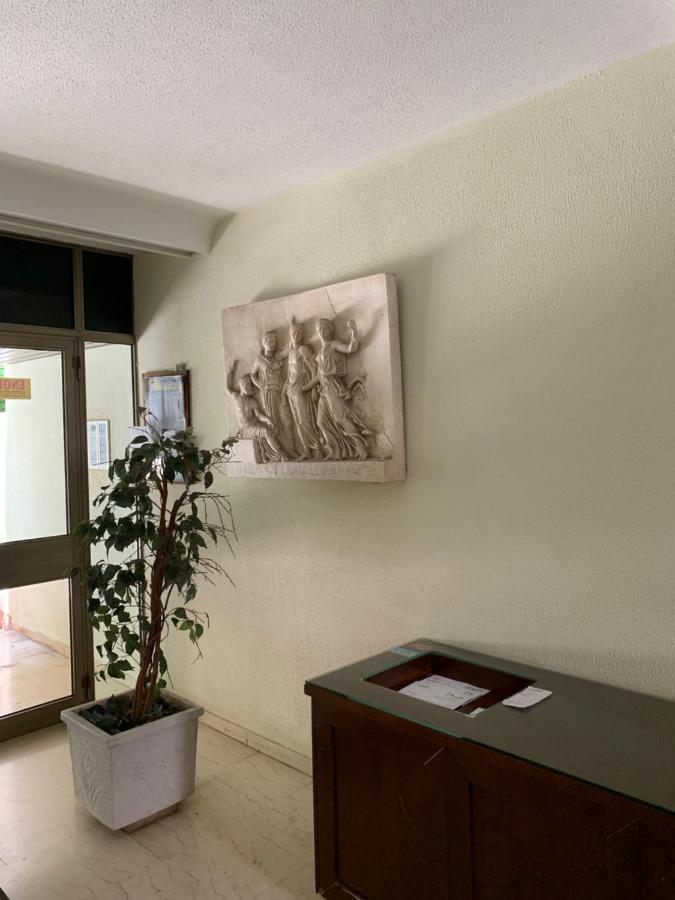 Apartment Lovely Faliro Next To The Sea.