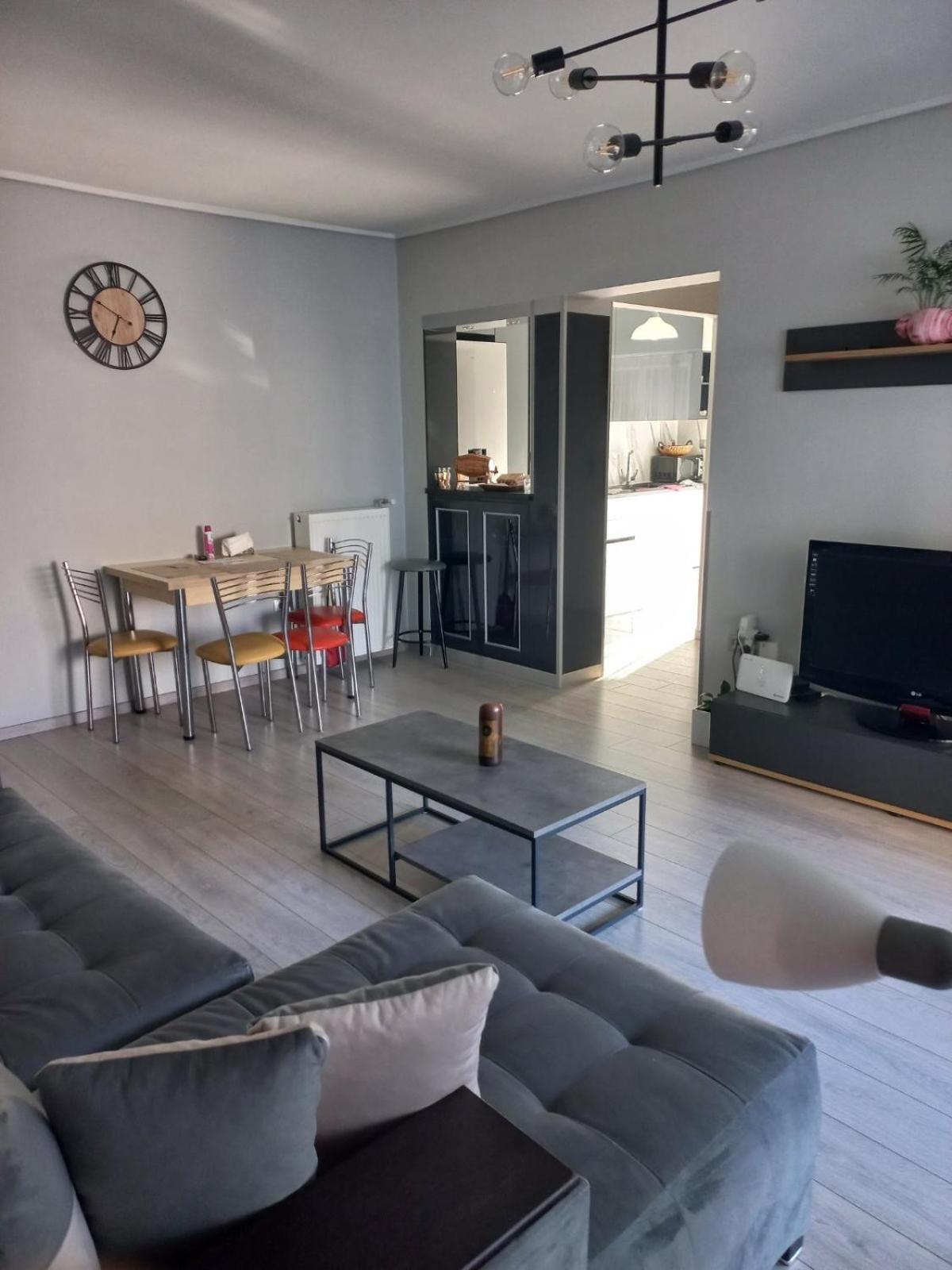Lovely Faliro Next To The Sea. Apartment